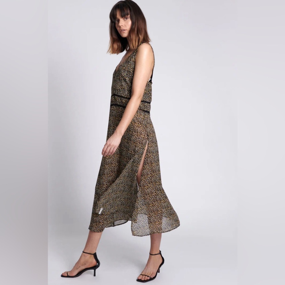 One tesapoon Animal Night‎ Lover dress. NWT. Xs